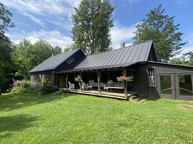 Calais-farmhouse