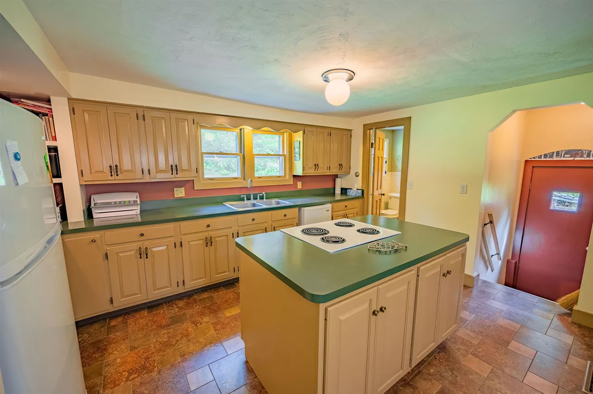 Kitchen 1-1